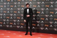 Goya 2017 | Sánchez Arévalo llevó a la sede del PP dos de las películas nominadas y su cinta 'Azuloscurocasinegro'