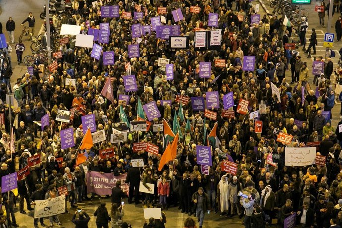 Protesta árabes y judío contra el Gobierno israelí