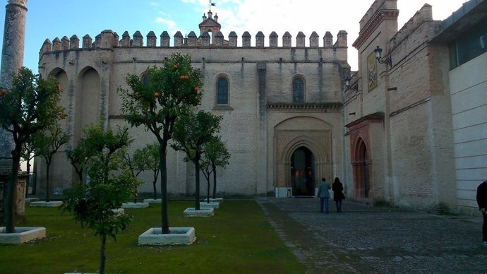 Monasterio de San Isidoro del Campo.