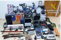 Detenidas dos personas por quince robos en trasteros de un edificio de La Vila Joiosa (Alicante)