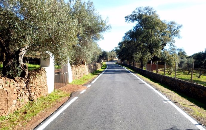 Nota De Prensa Y Fotos Mejoras En Caminos Rurales De La Provincia