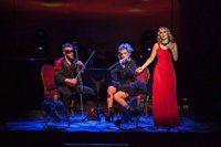 Un espectáculo ofrece en Espai Rambleta "la playlist de tu vida" tras pasar por Nueva York