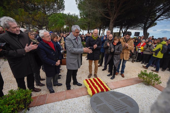 Inauguración de la placa conmemorativa en la playa de Argelès-sur-Mer