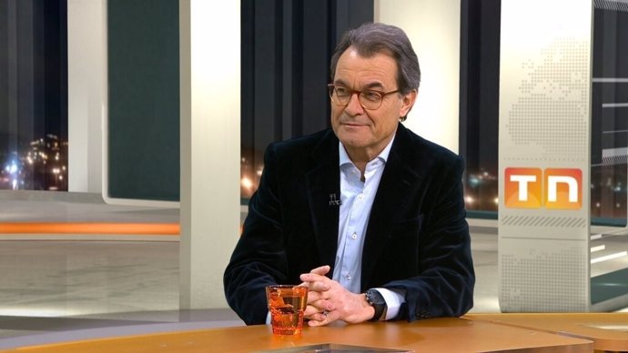 Artur Mas en el plató del TN de TV3