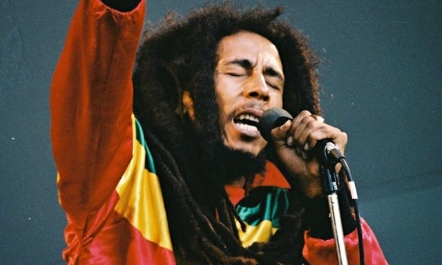 Bob Marley cantando