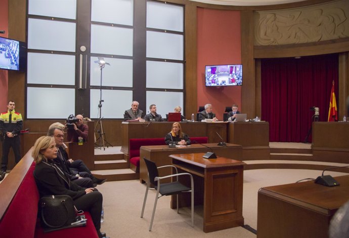 Vista de la sala del juicio a A.Mas por la consulta del 9N 