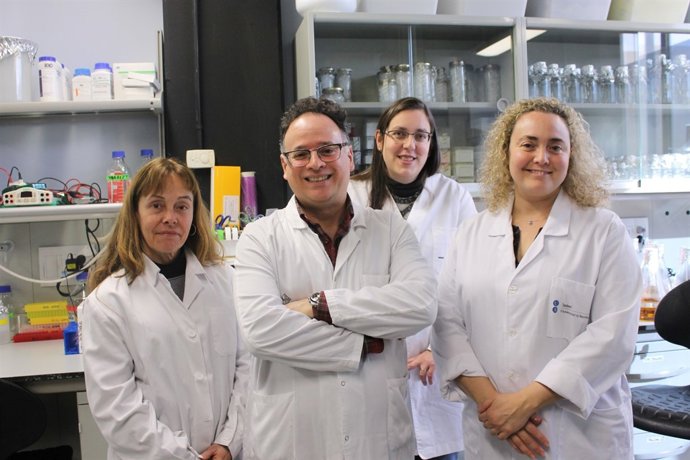 Investigadors de l'Institut de Biomedicina d'Universidad de Barcelona