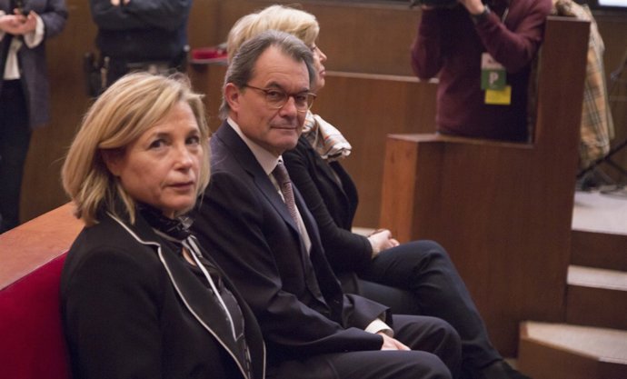 Artur Mas, J.Ortega i I.Rigau a la sala del judici per la consulta del 9N 