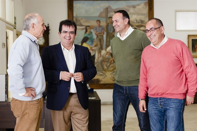 Los organizadores del Carnaval de Felix se han reunido en el Palacio Provincial.