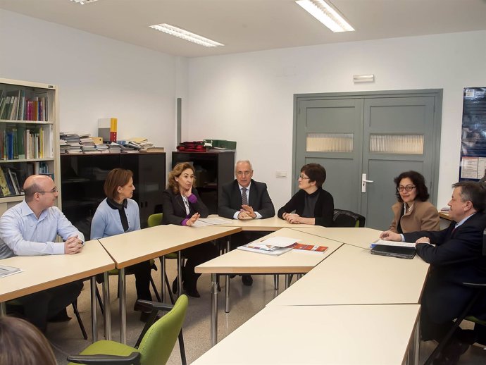 Ceniceros visita el Centro de Salud de Alfaro