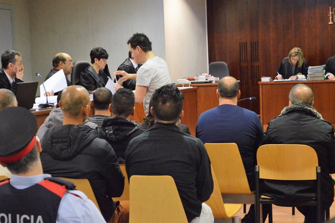Los acusados de 31 robos en Lleida, Tarragona y Castellón, en el banquillo