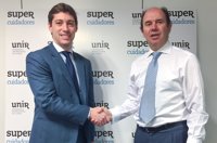 SUPER Cuidadores entrega el 2% de su facturación a la Asociación Adopta un Abuelo