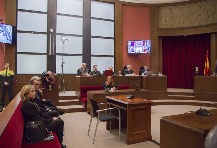 Vista de la sala del judici a A.Mes per la consulta del 9N 