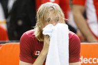 La ITF multa a Shapovalov por su pelotazo involuntario al juez de silla