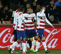 El Granada empaña el debut de Jesé y toma aire