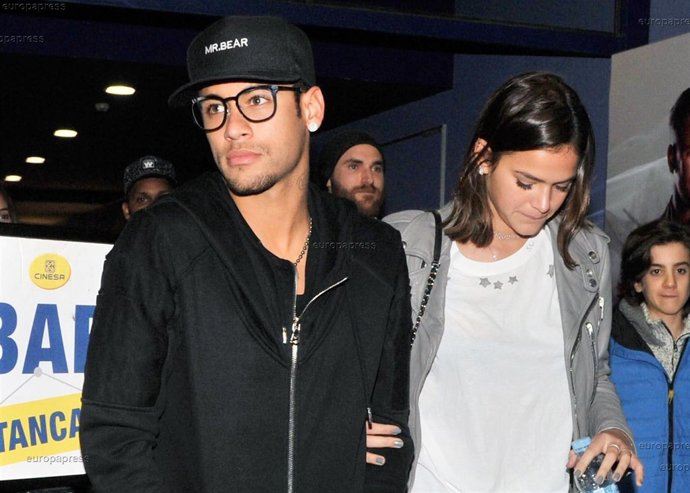 Neymar y Bruna Marquezine por David Oller/ CHANCE