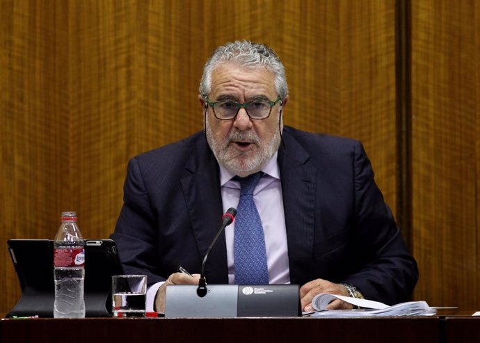 Comparecencia parlamentaria del subdirector general de la RTVA, Joaquín Durán