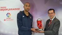 N'Zonzi y Berizzo, mejor jugador y mejor entrenador de enero en LaLiga