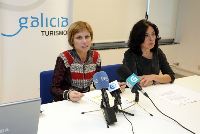A Directora De Turismo De Galicia, Nava Castro, E A Directora Da Axencia Para A 
