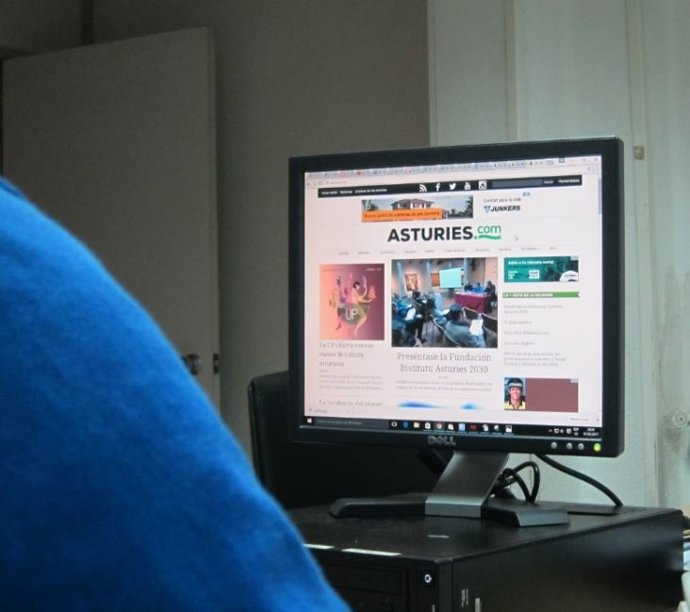 Un llector entra na web d'Asturies.Com