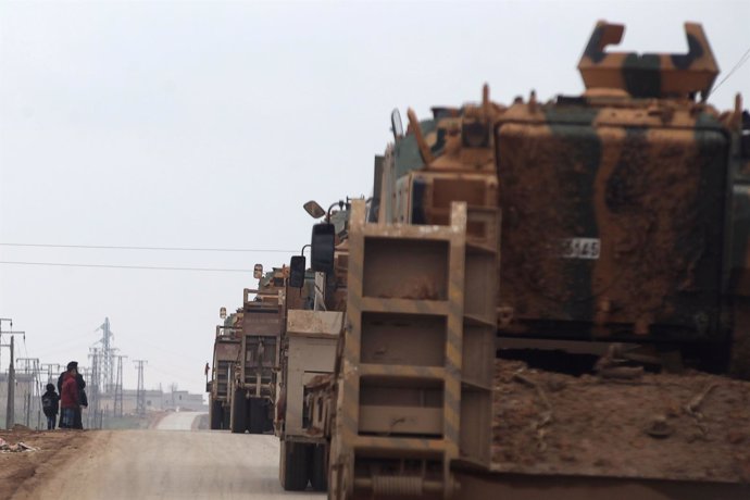 Tropas turcas se movilizan hacia Al Bab (Siria)