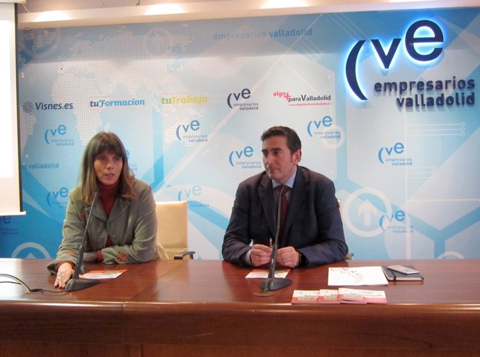 Ángela de Miguel y Pablo Parrilla presentan la oferta de ViajaFacyl 2017