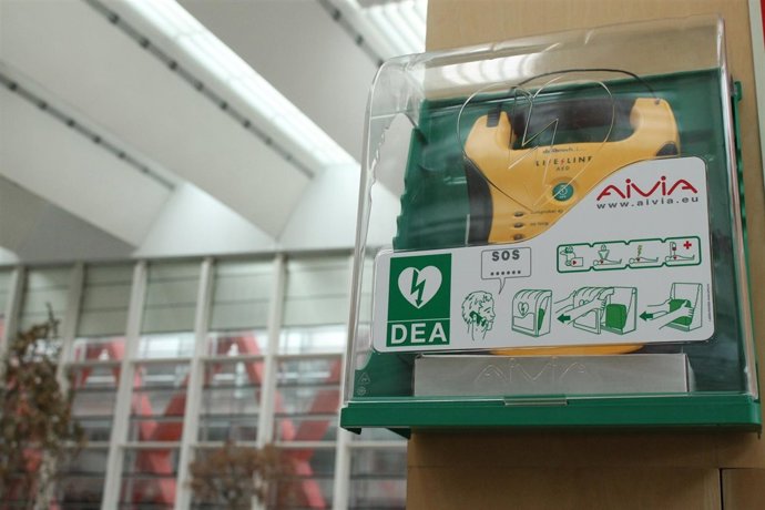 Desfibrilador instalado en los centros del sistema Atapuerca. 