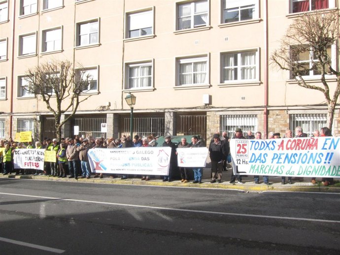 Protesta por las pensiones ante el Parlamento
