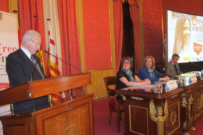 Miquel Valls, Imma Riera, Fátima Báñez i Josep Franci