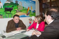 La presidenta de Diputación y el alcalde de Olvera coordinan líneas de colaboración