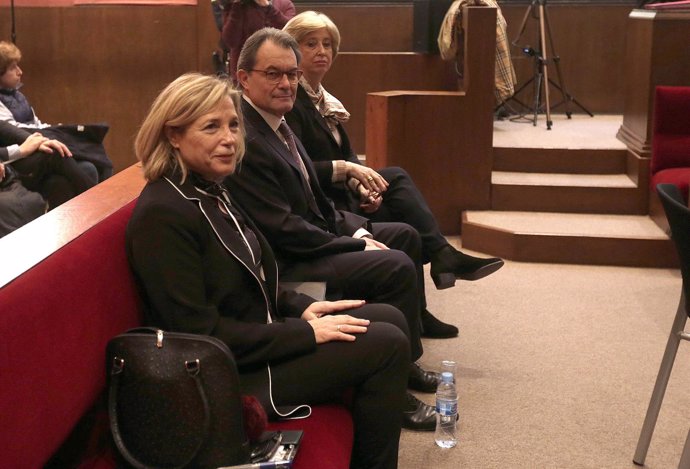Juicio a Artur Mas, Ortega y Rigau por el 9N