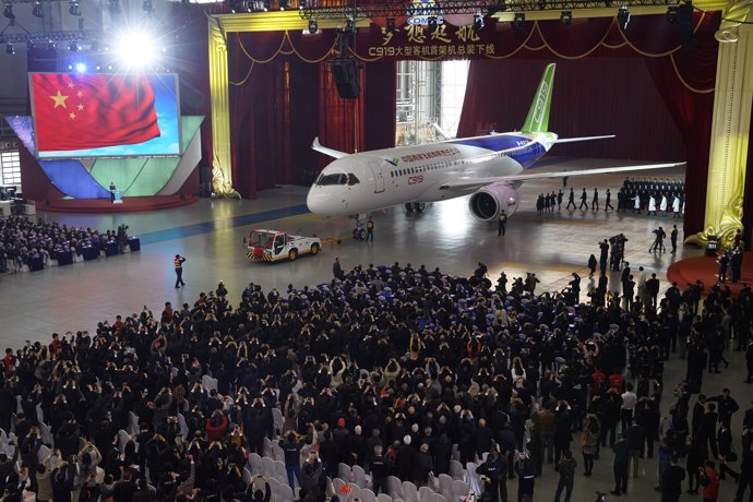 Presentación del primer C919