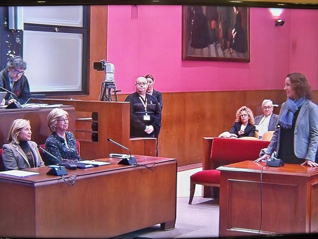 Anna Palet, alcaldesa de Vilanant (Girona) en el juicio por el 9N