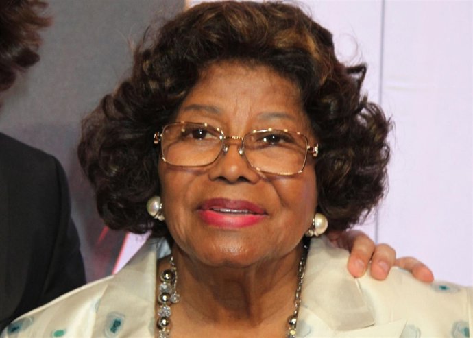 Katherine Jackson, demanda a un sobrino Trent Lamar Jackson./ Cordon