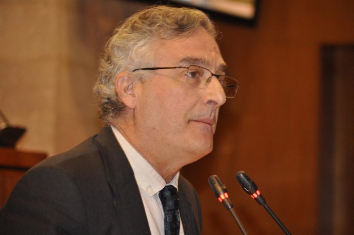 Consejero de Desarrollo Rural y Sostenibilidad, Joaquín Olona, hoy en el pleno