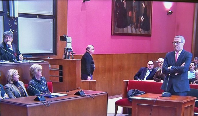 El voluntari del 9N David Fernández declara com a testimoni en el judici del 9N 