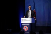 La UEFA limitará a tres el máximo de mandatos del presidente