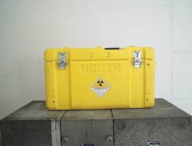 Así es la maleta con un equipor radiactivo sustraido en Barcelona