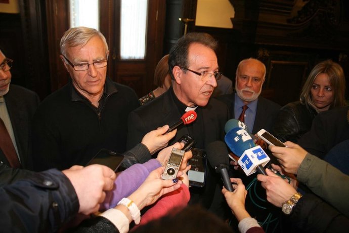 El vicario del Arzobispado y el alcalde han valorado el acuerdo en San Nicolás