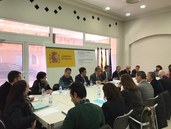 El delegado del Gobierno en Catalunya, Enric Millo, en una reunión en Girona