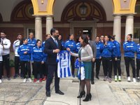 La Junta renueva su respaldo al Fundación Cajasol Sporting Club de Huelva con un patrocinio para esta temporada
