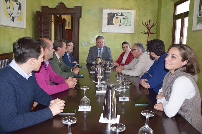 Primera reunión del Plan Romero en Almonte (Huelva).
