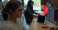 Emma Watson, vigilada en el nuevo tráiler de The Circle