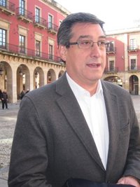 Prendes pregunta en el Congreso por la situación de las conexiones ferroviarias de cercanías 