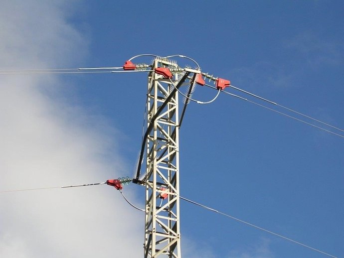 Una de les torres d'Endesa a Serós