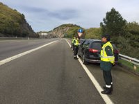 Investigado un conductor interceptado a 206 kilómetros por hora en la A-52