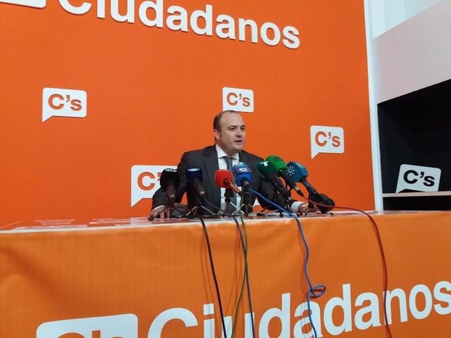 El diputado autonómico y portavoz de Ciudadanos en Huelva, Julio Díaz.