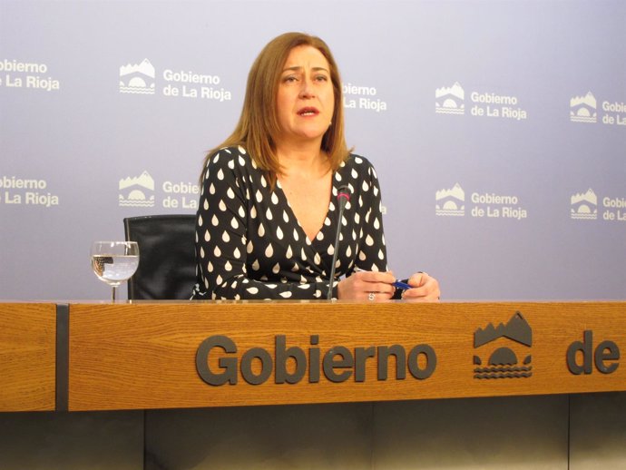 La portavoz del Gobierno riojano, Begoña Martínez, en comparecencia de prensa