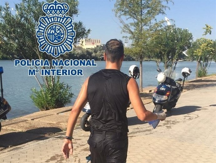 Busca del cuerpu de Marta del Castillo nel Guadalquivir