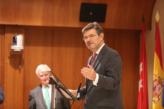 El ministro de Justicia, Rafael Catalá acude a la entrega de los premios Puñetas